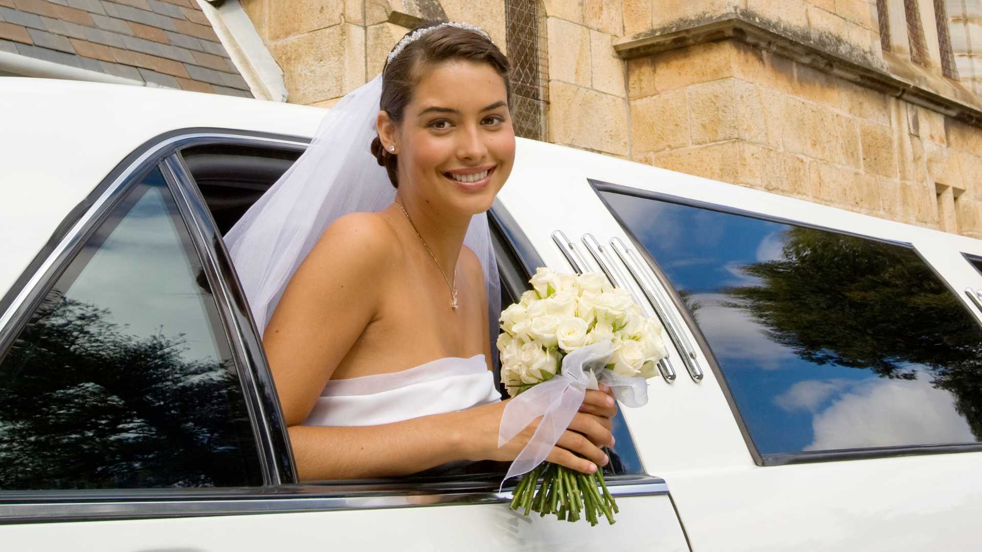 Cost to Rent a Limo for Wedding